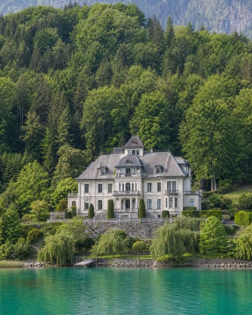 Historische Luxusimmobilie an einem österreichischen Alpensee – Vorsteuerabzug ab 2026